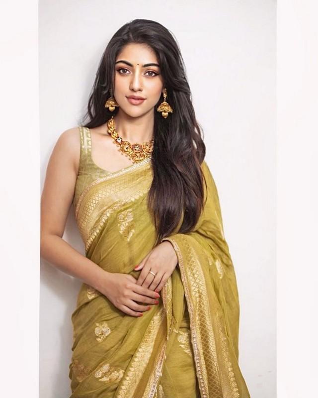 Anu Emmanuel 7