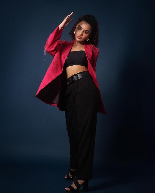 Anupama Parameswaran 9