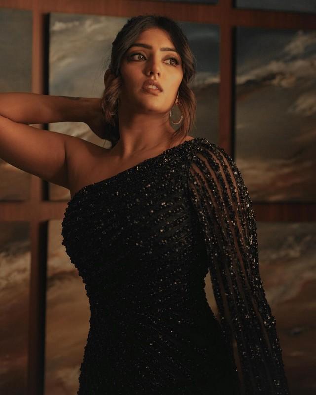 Eesha Rebba 2