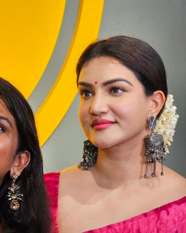 Honey Rose 1