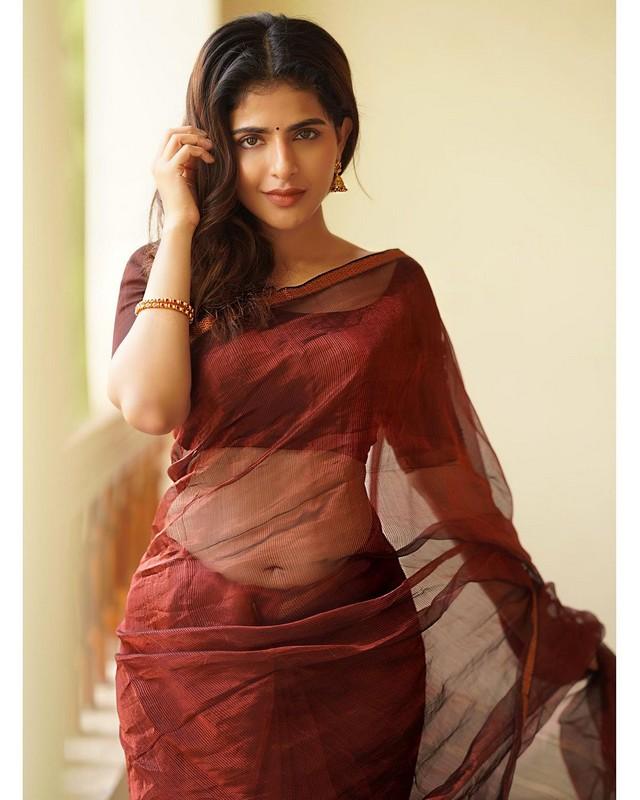 Iswarya Menon 5