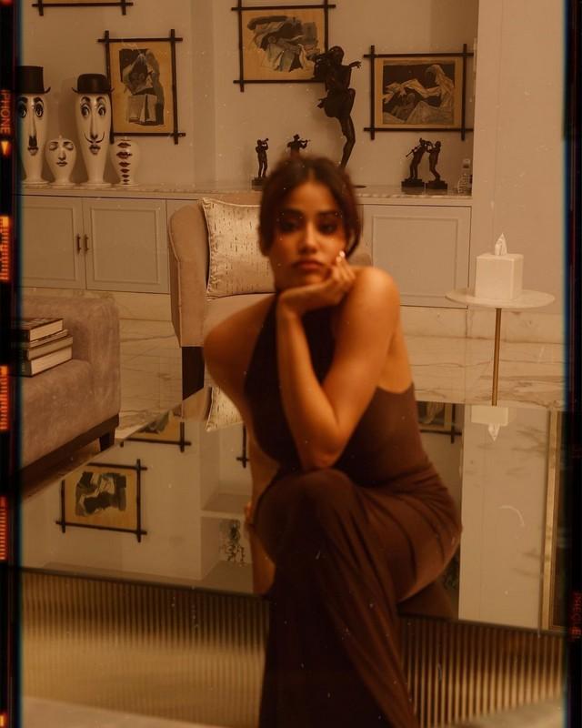 Janhvi Kapoor 11