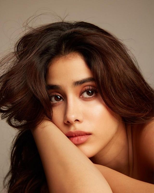 Janhvi Kapoor 4