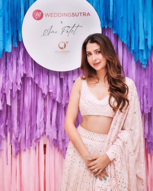 Malvika Raaj 7