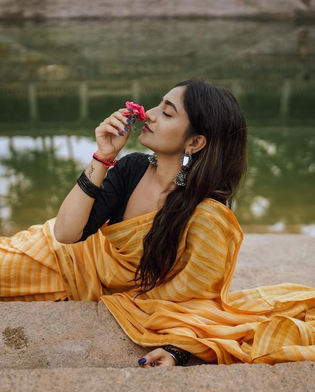 Nayani Pavani 9