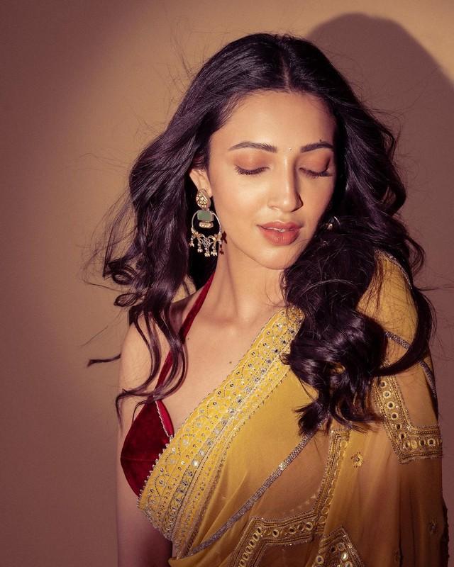 Neha Shetty 9