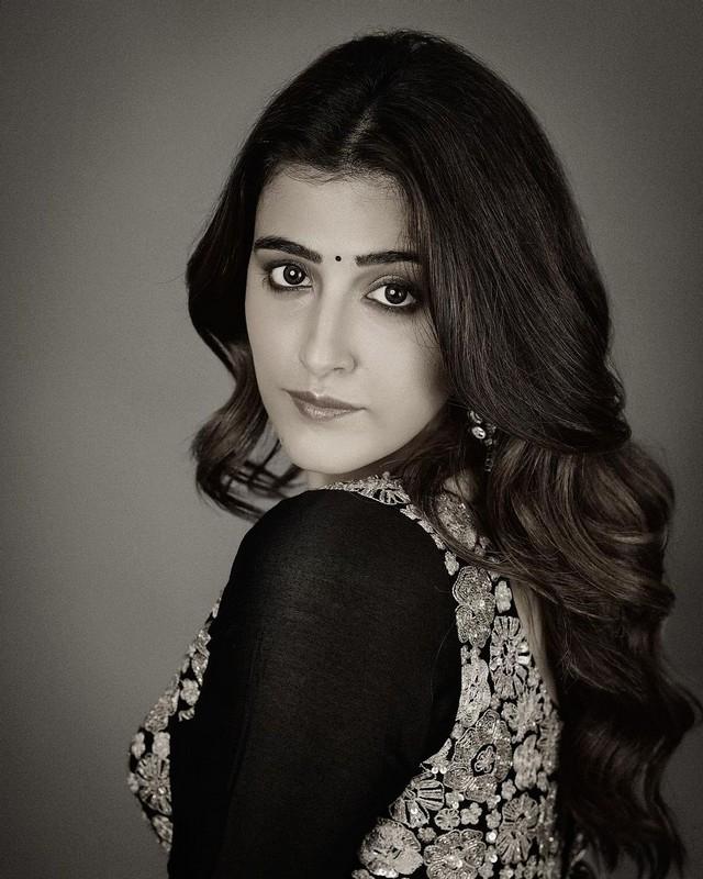Nupur Sanon 7