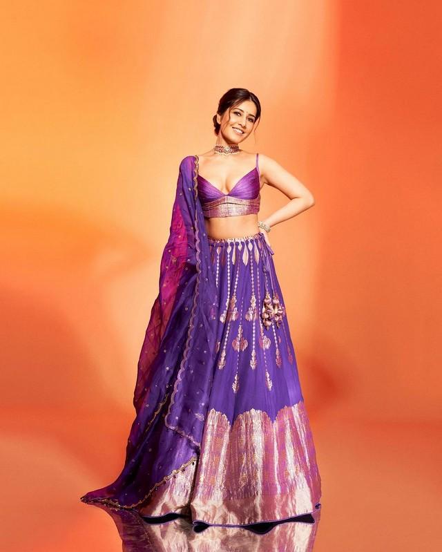Raashii Khanna 10