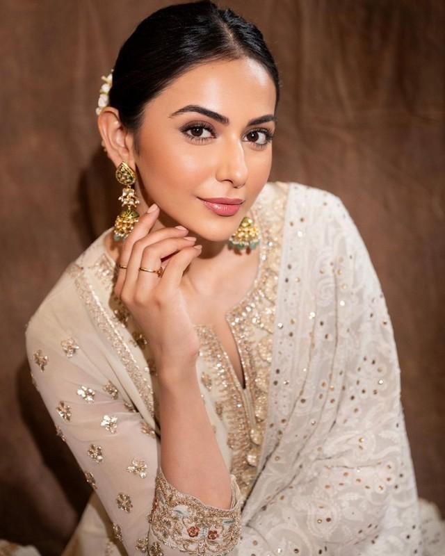 Rakul 5