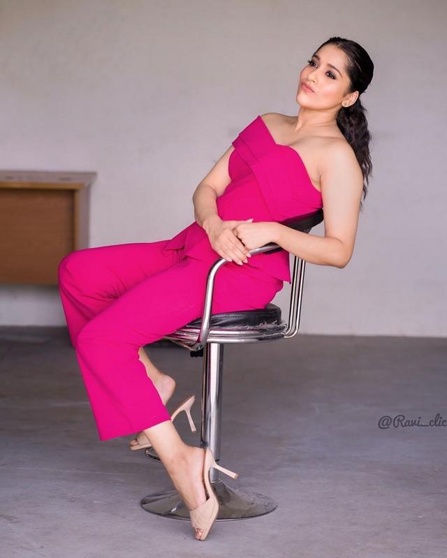 Rashmi Gautam 1