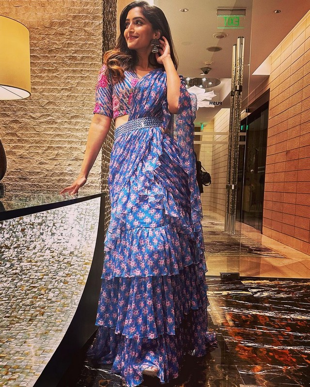 Reba Monica John 7
