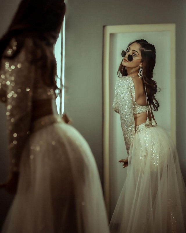 Reba Monica John 8
