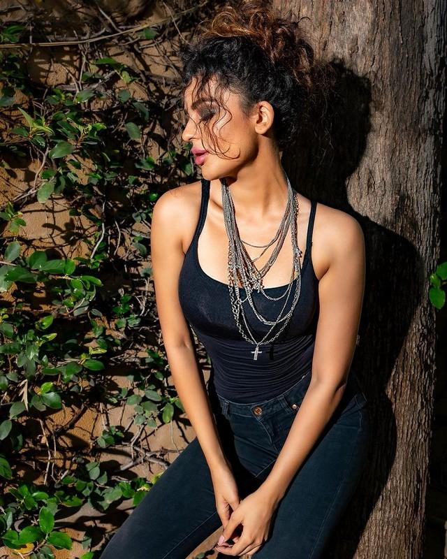 Seerat Kapoor 2
