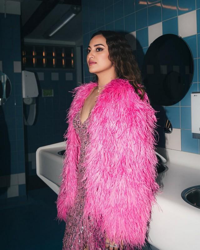 Sonakshi Sinha 4