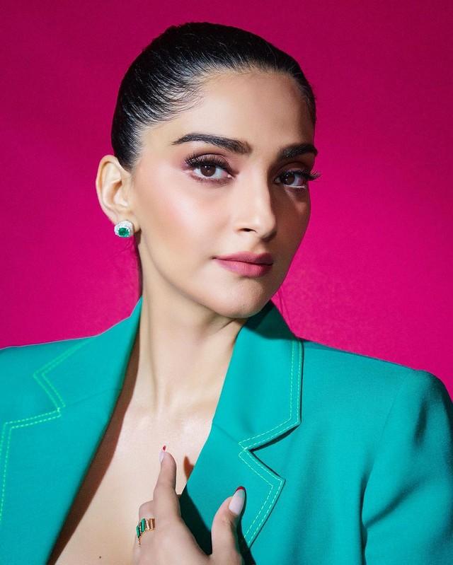 Sonam Kapoor 10