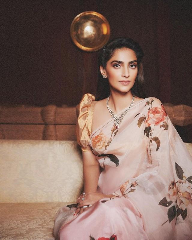 Sonam Kapoor 6