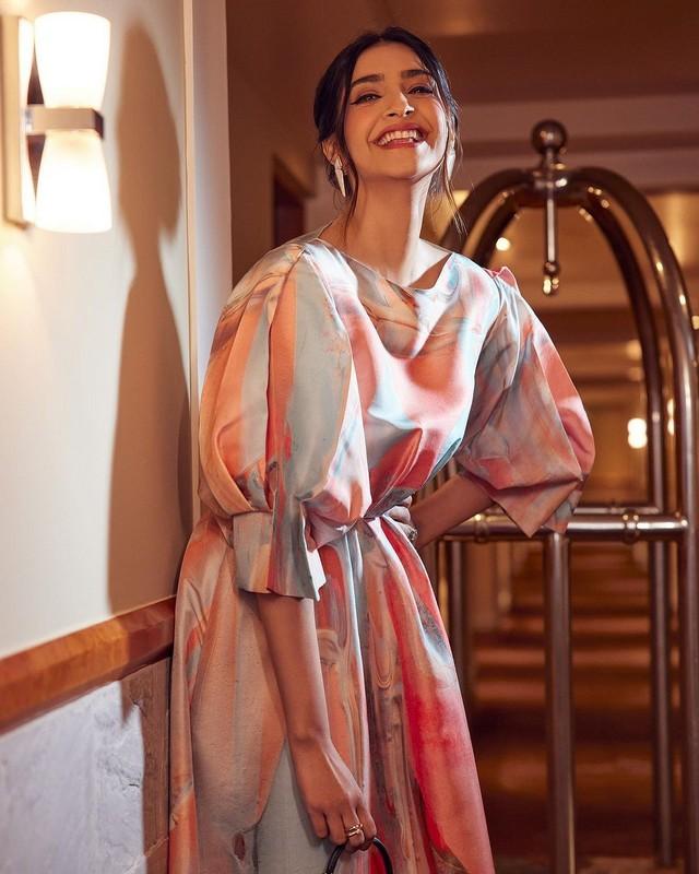Sonam Kapoor 4