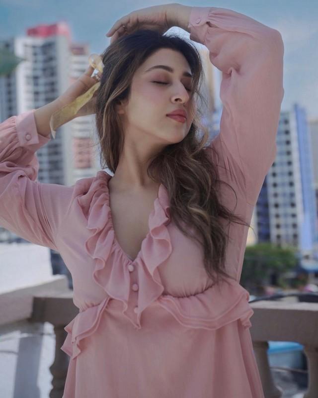 Sonarika Bhadoria 8