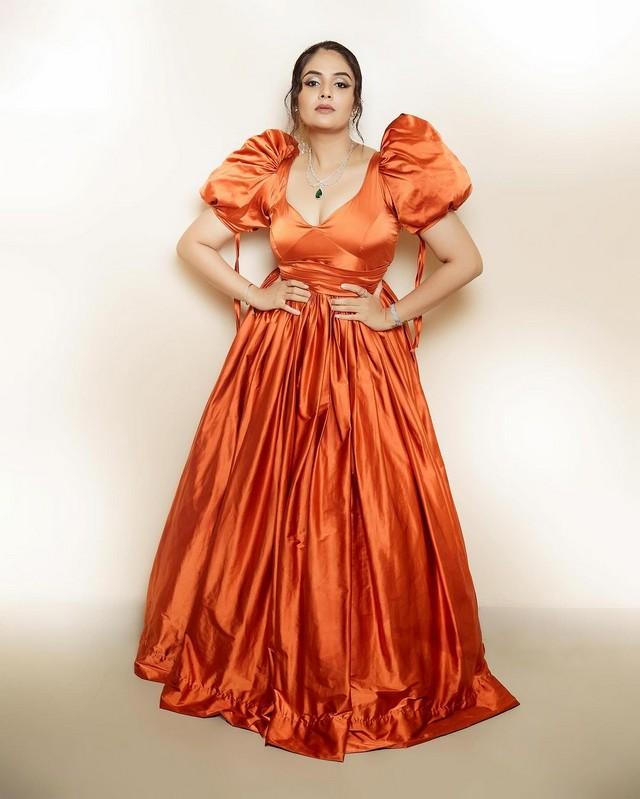 Sreemukhi 8