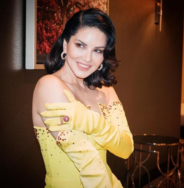 Sunny Leone 3