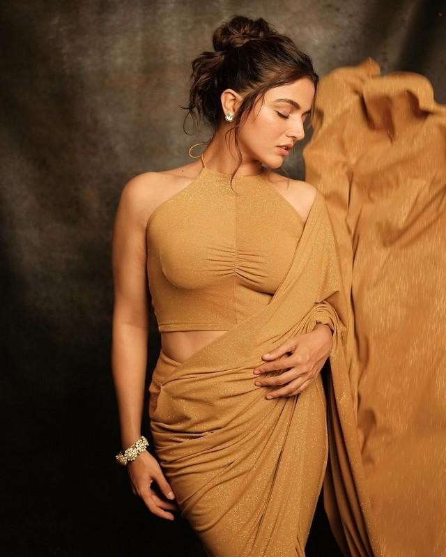 Wamiqa Gabbi 11
