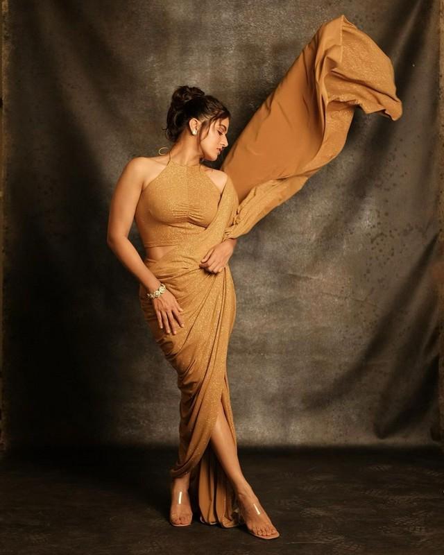 Wamiqa Gabbi 9