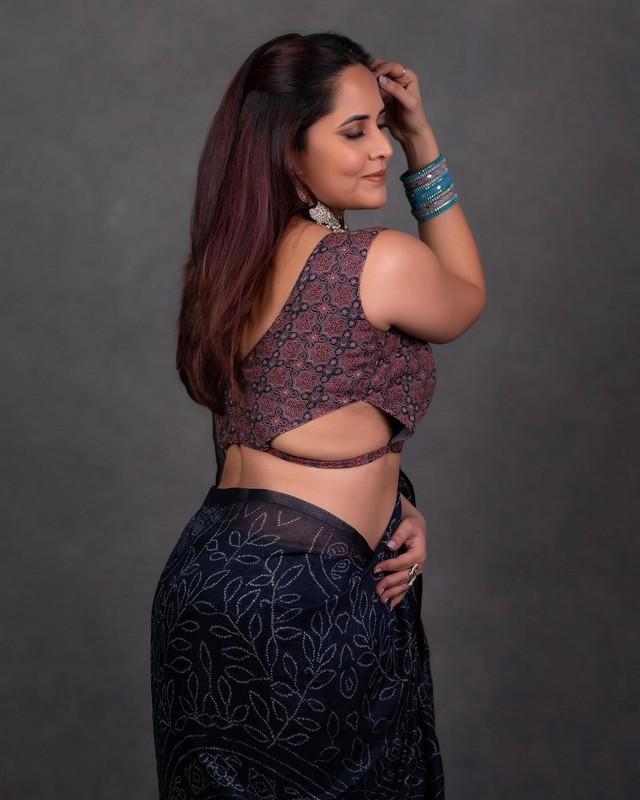 Anasuya 10