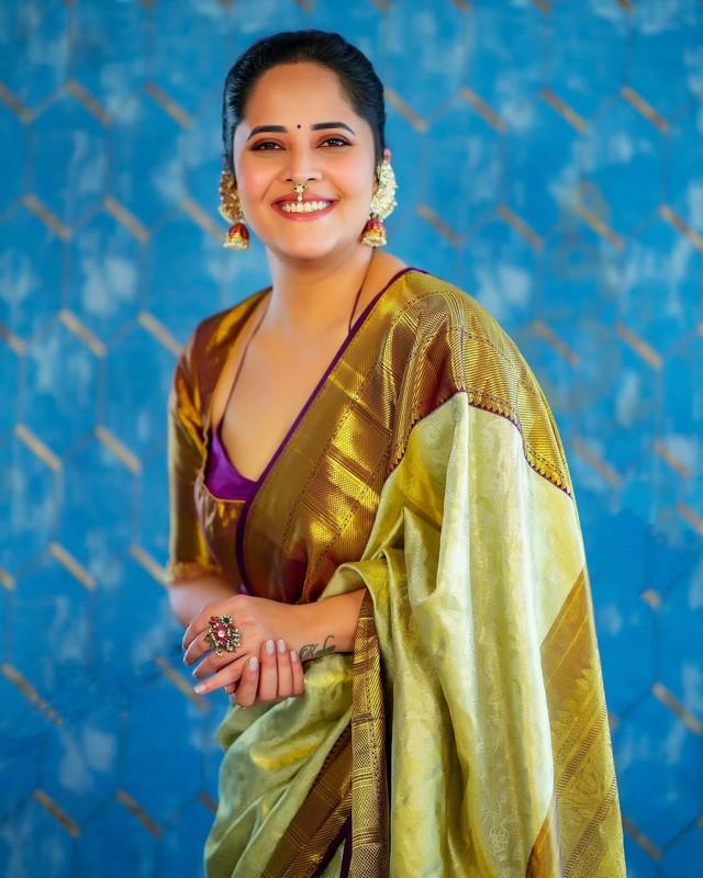 Anasuya 7