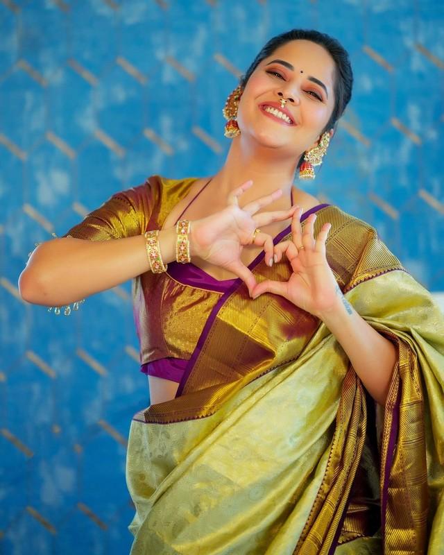 Anasuya 9