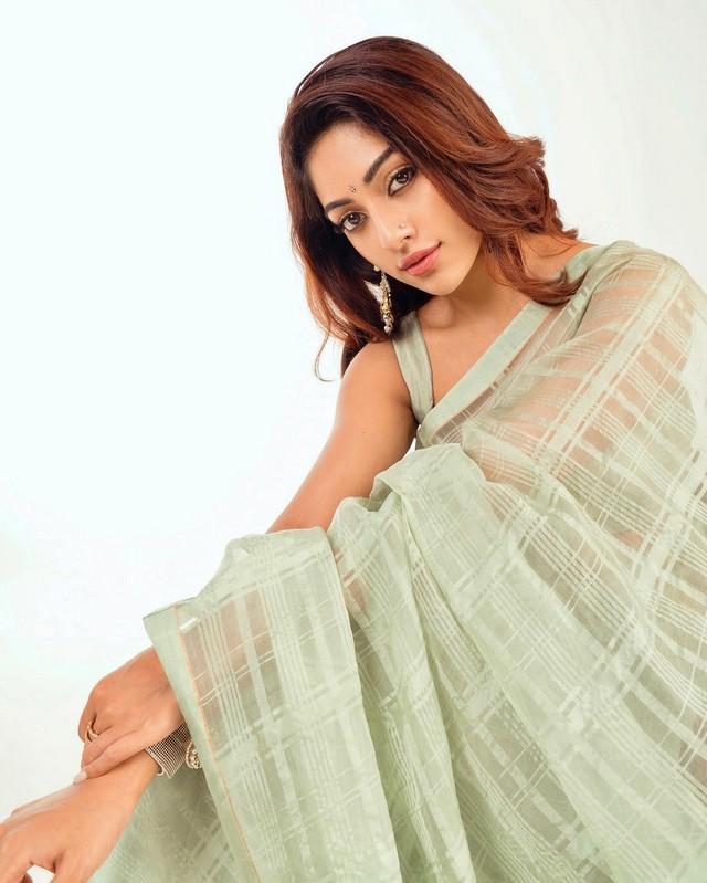 Anu Emmanuel 4