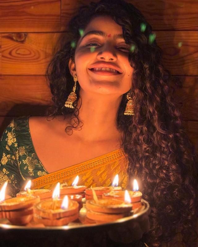 Anupama Parameswaran 7