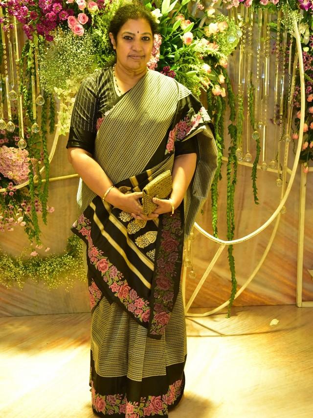 Varun Lavanya Reception Photos 12
