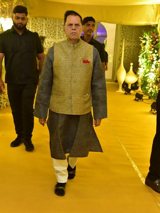 Varun Lavanya Reception Photos 17