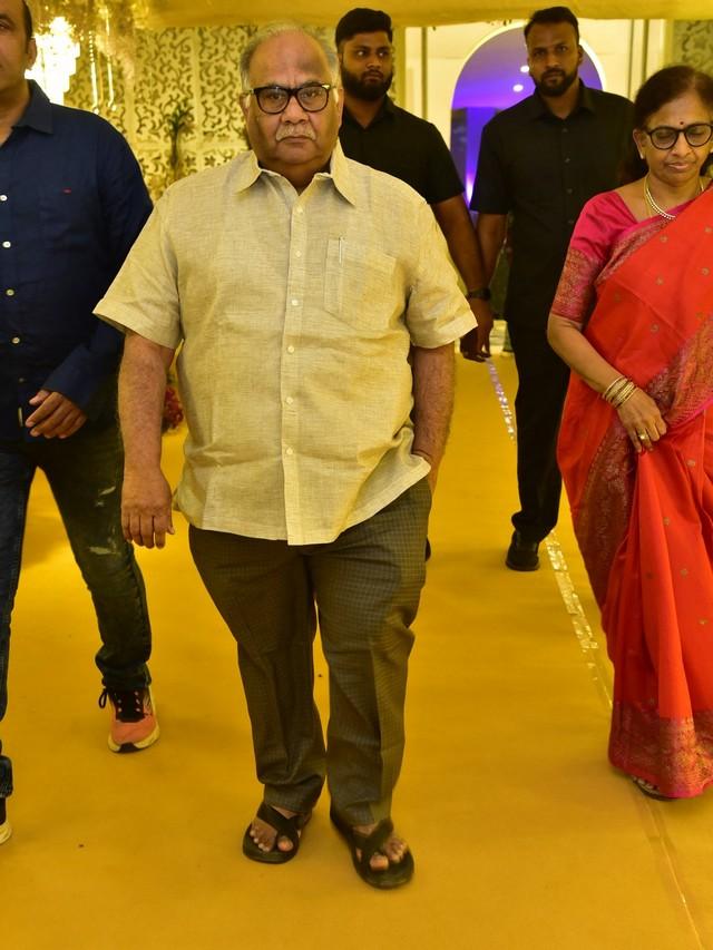 Varun Lavanya Reception Photos 23