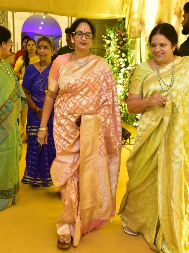 Varun Lavanya Reception Photos 39
