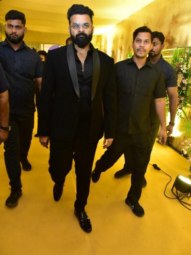 Varun Lavanya Reception Photos 45
