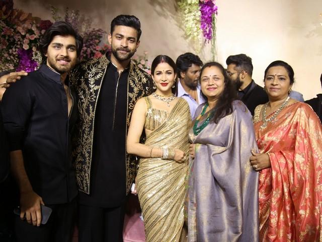 Varun Lavanya Reception Photos 33