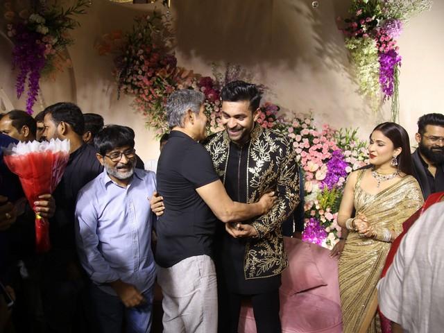Varun Lavanya Reception Photos 37