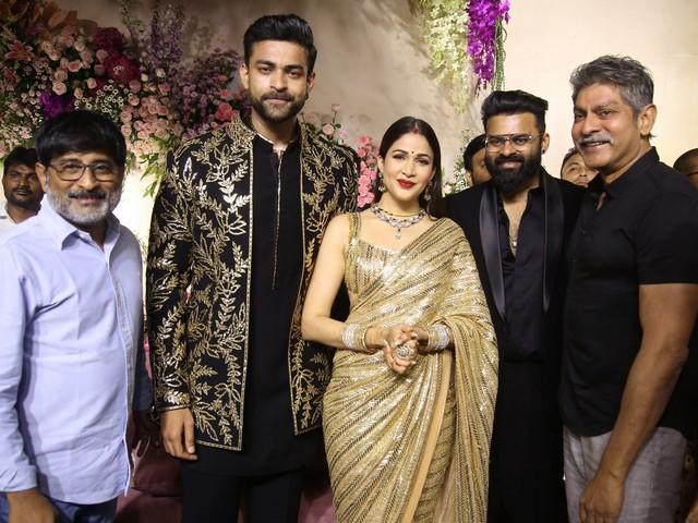 Varun Lavanya Reception Photos 38