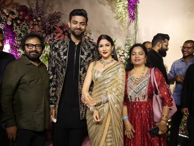 Varun Lavanya Reception Photos 48