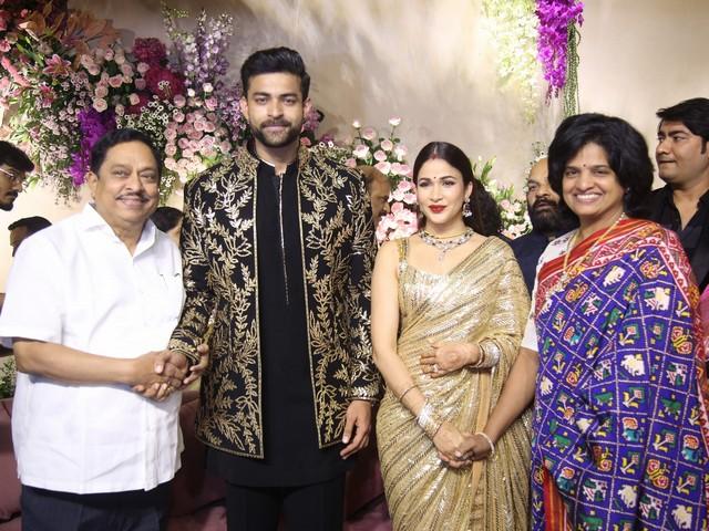 Varun Lavanya Reception Photos 6
