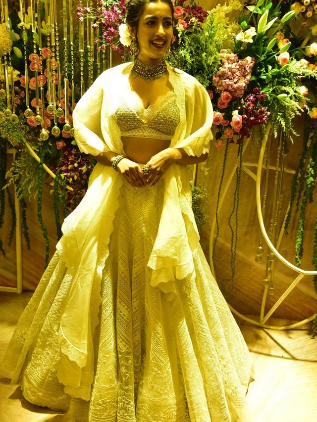Varun Lavanya Reception Photos 13
