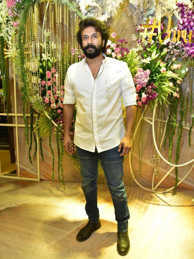 Varun Lavanya Reception Photos 16