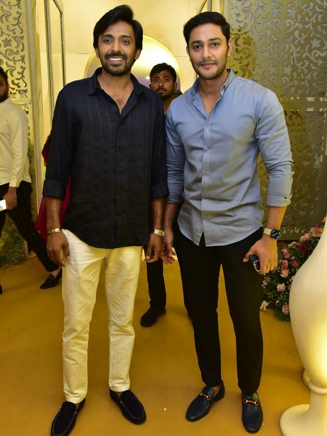 Varun Lavanya Reception Photos 17