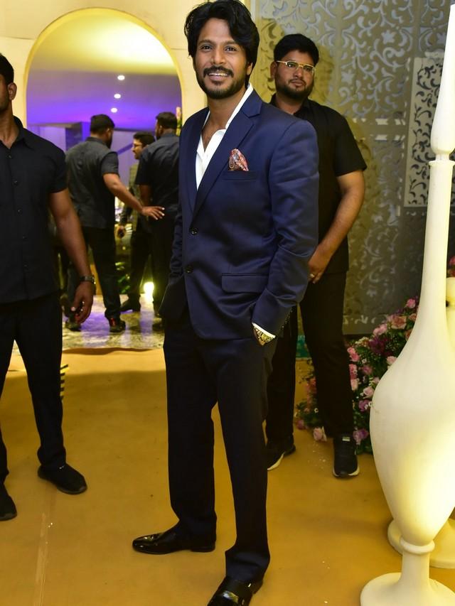 Varun Lavanya Reception Photos 7