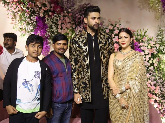Varun Lavanya Reception Photos 23