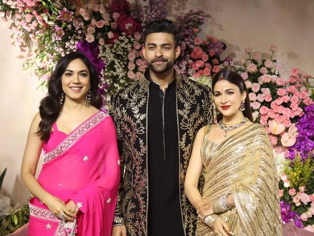Varun Lavanya Reception Photos 26