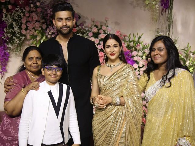 Varun Lavanya Reception Photos 58