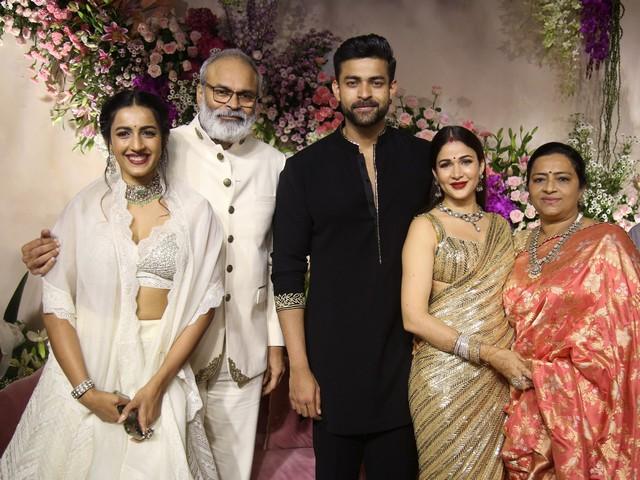 Varun Lavanya Reception Photos 61