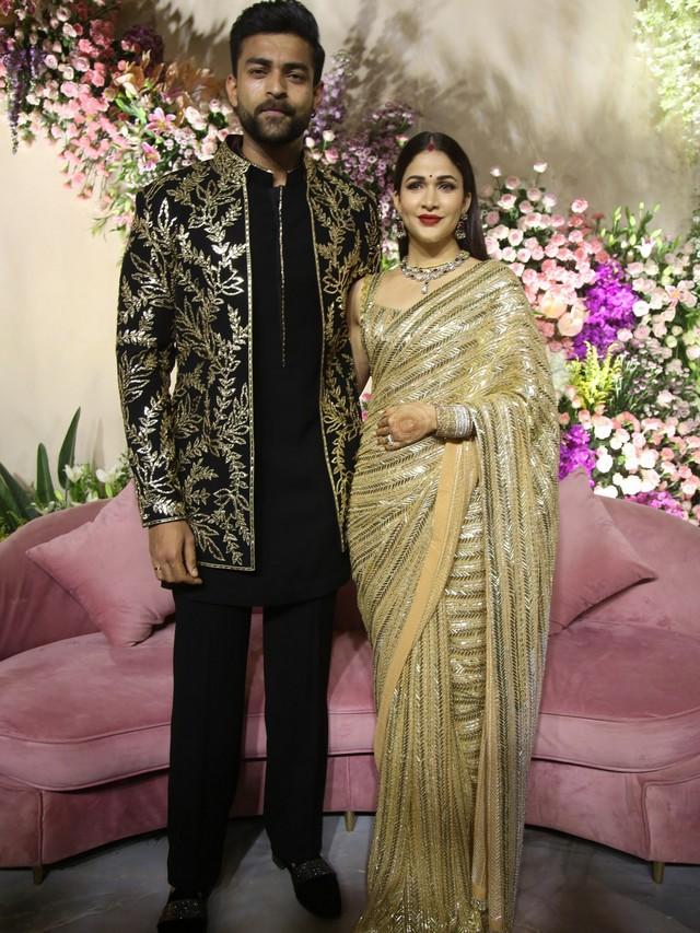 Varun Lavanya Reception Photos 1